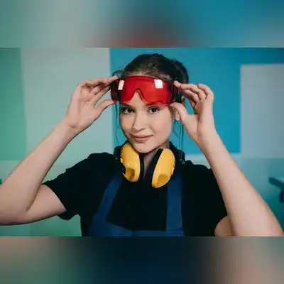 李薇然